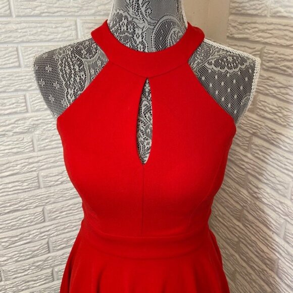 Clear Out‼️ Red Keyhole Front Dress - Picture 2 of 8